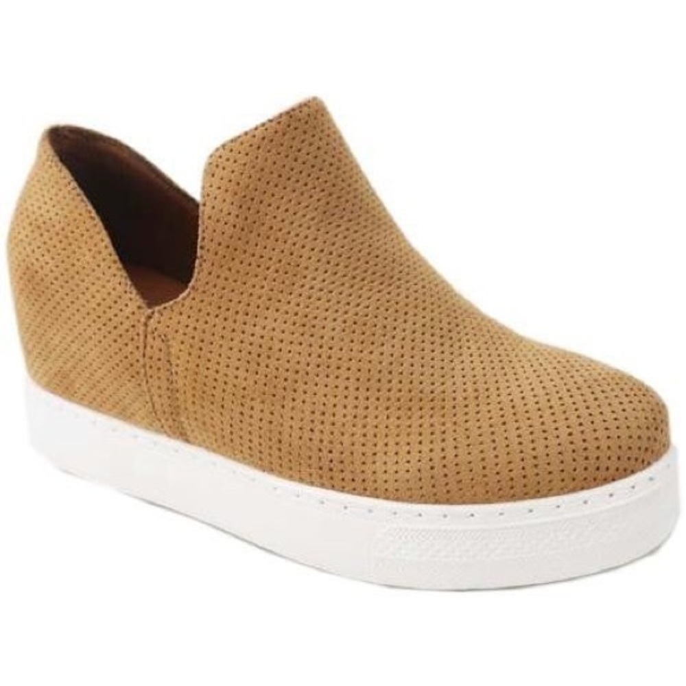 NIB Forever cognac brown slip on platform wedge sneaker heel women’s shoes